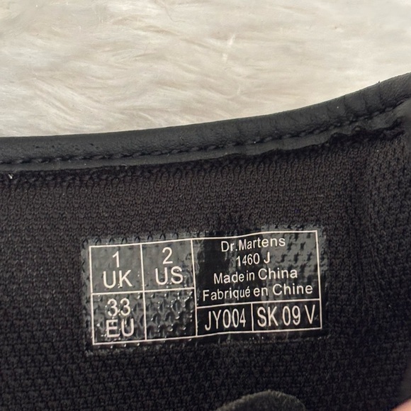 Doc Martens Patent Leather Boots Girls Size 2 - Zip and Tie - Picture 6 of 7